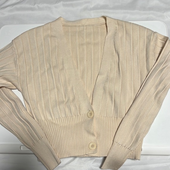 Reigning Queen (small business) Cardigan - Picture 3 of 3